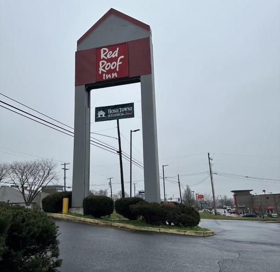 Общежитие Hometowne Studios By Red Roof Lancaster