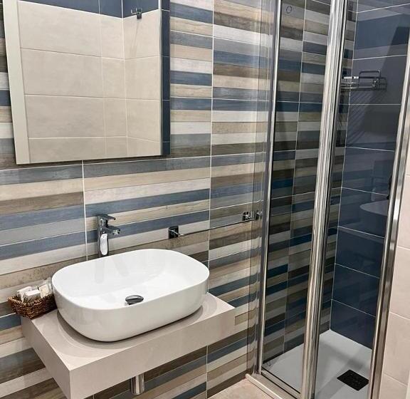 تختخواب و صبحانه Gemini Rooms