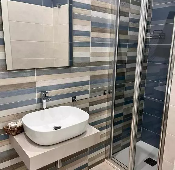 تختخواب و صبحانه Gemini Rooms