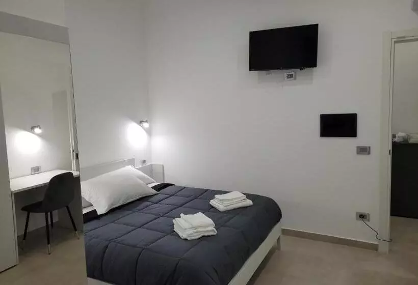 تختخواب و صبحانه Gemini Rooms