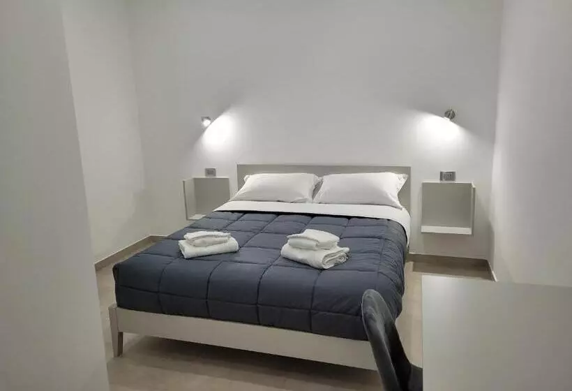 تختخواب و صبحانه Gemini Rooms