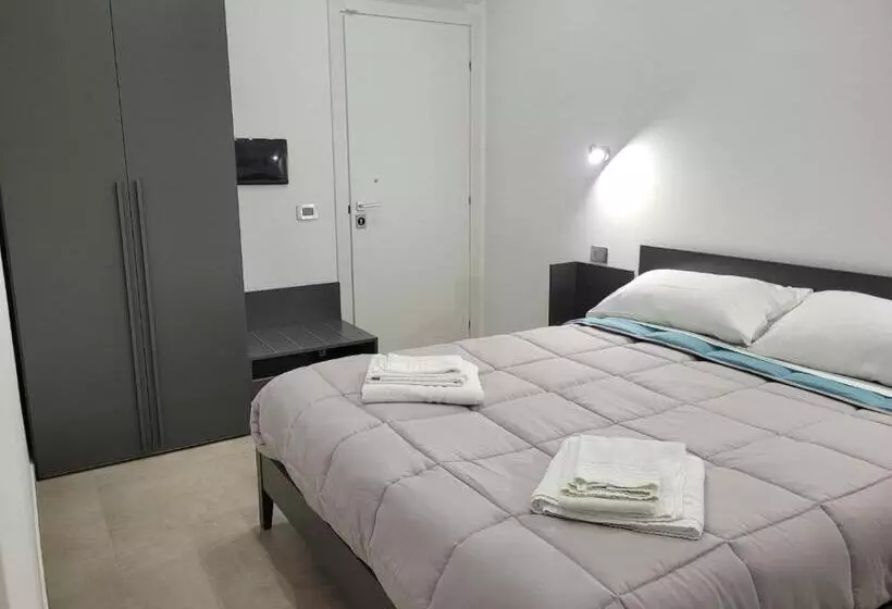 تختخواب و صبحانه Gemini Rooms