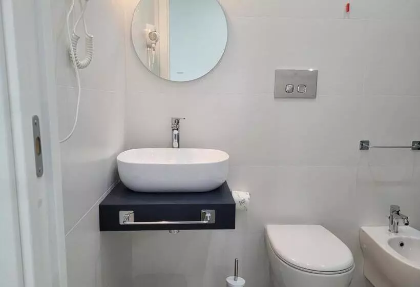 تختخواب و صبحانه Gemini Rooms