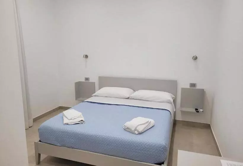 تختخواب و صبحانه Gemini Rooms