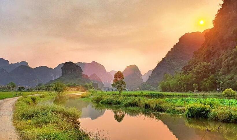 تختخواب و صبحانه Trang An Rice Field Homestay