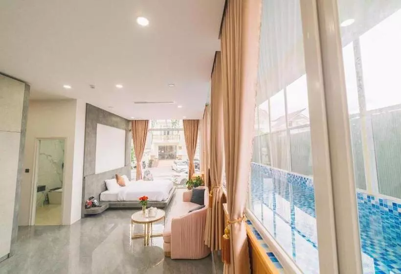 هتل Quy Tai Premium