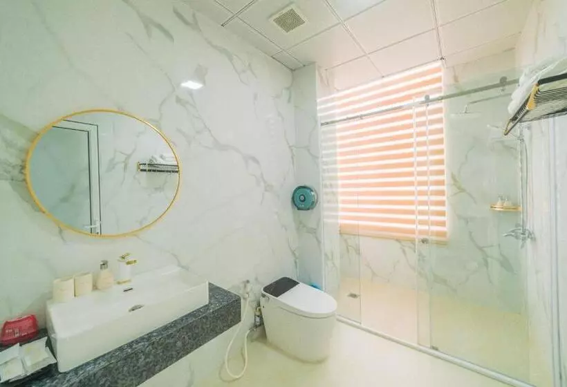 هتل Quy Tai Premium