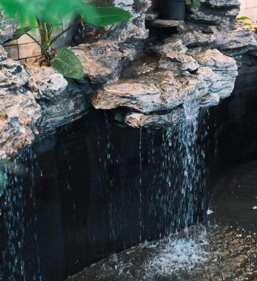 هتل Quy Tai Premium