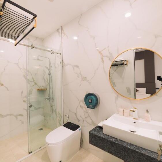 هتل Quy Tai Premium