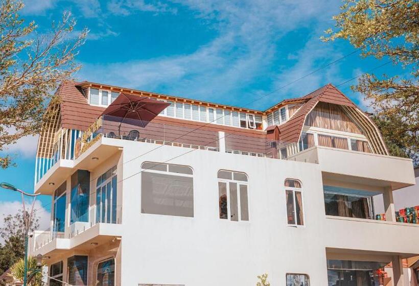 هتل Quy Tai Premium