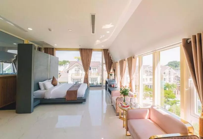 هتل Quy Tai Premium