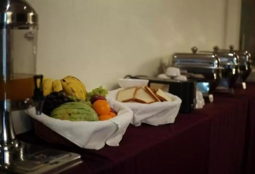 ホテル Rajvihari Residency