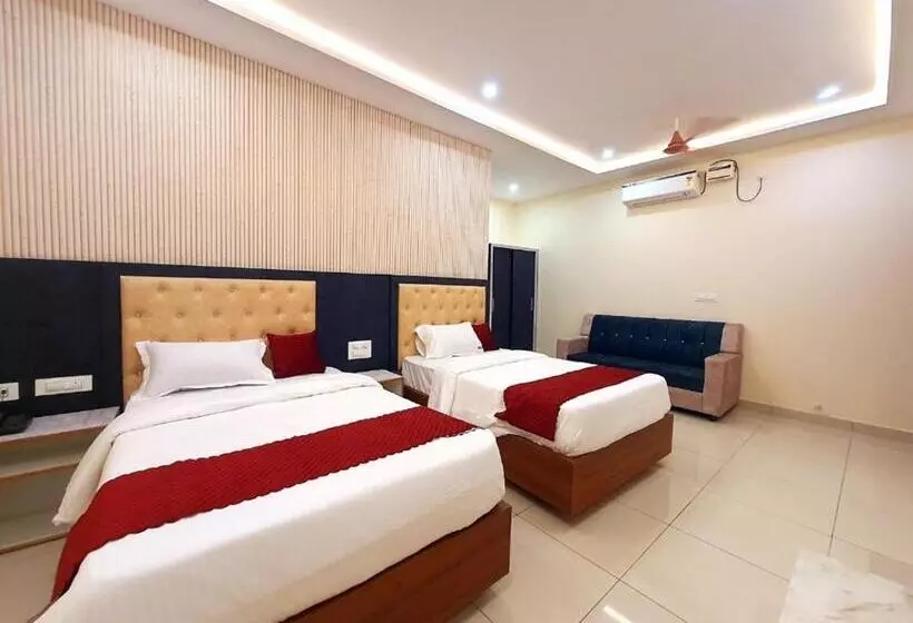 ホテル Rajvihari Residency