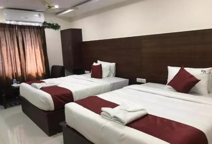 ホテル Rajvihari Residency