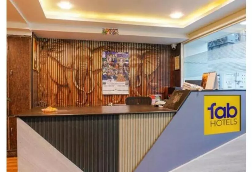 ホテル Rajvihari Residency