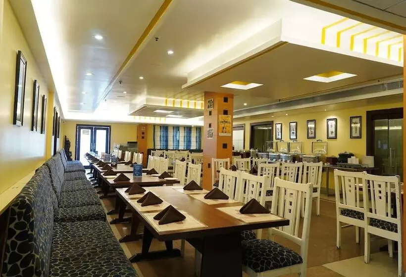 Hotelli Svn Lake Palace