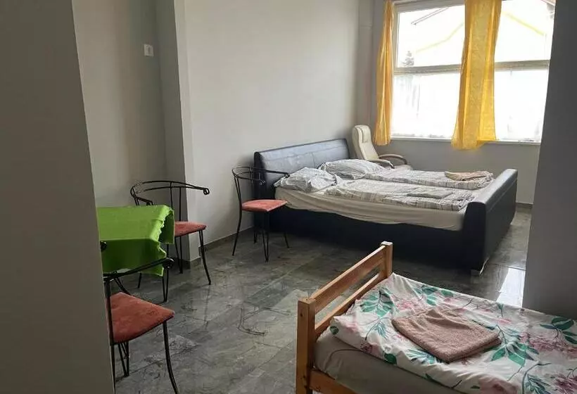 Lilla Motel