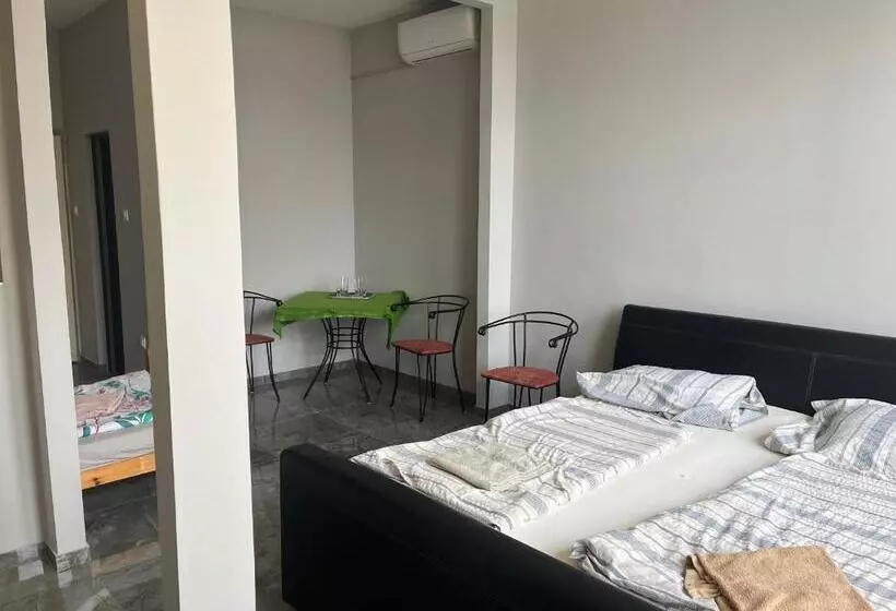 Lilla Motel