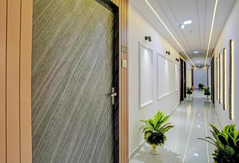 Oyo Hotel Star Galaxy