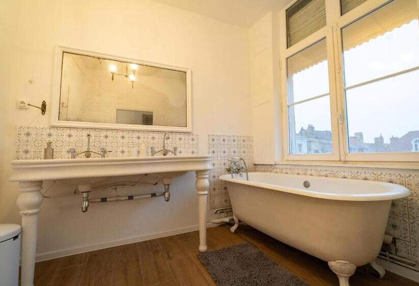 بنسيون Maison Monsigny