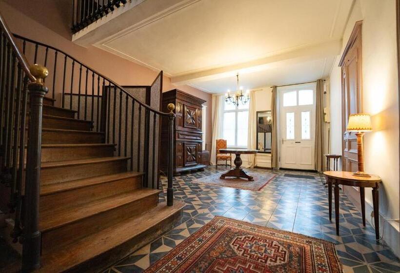 بنسيون Maison Monsigny