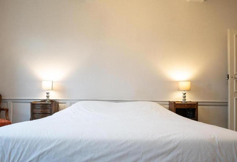 بنسيون Maison Monsigny