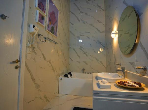 Resort شاليهات لاڤيرا