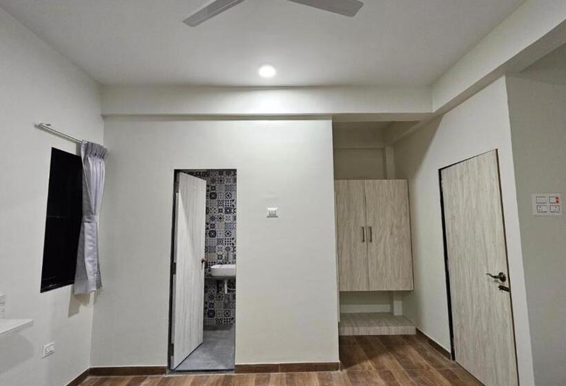 Resort Coastal Paradise