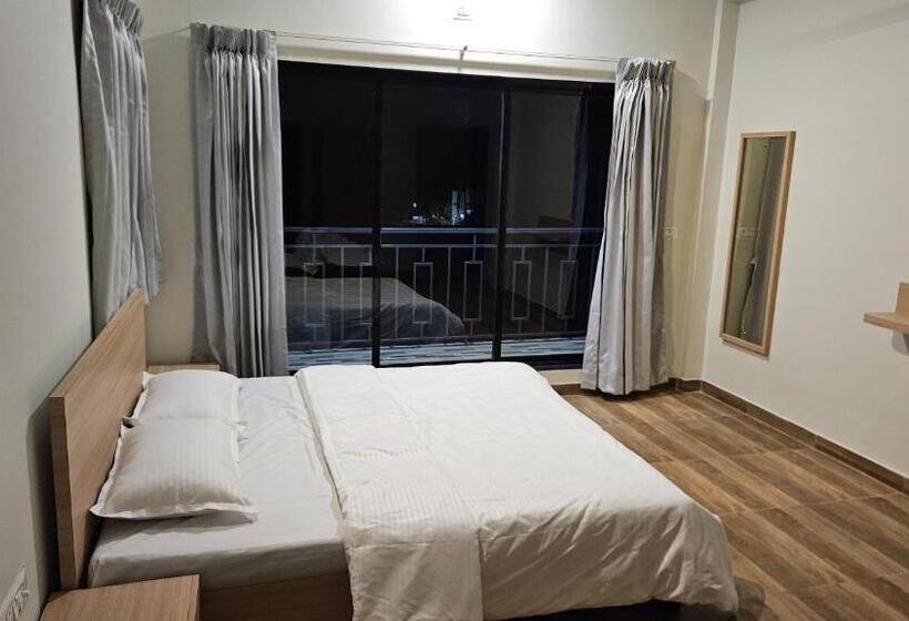 Resort Coastal Paradise