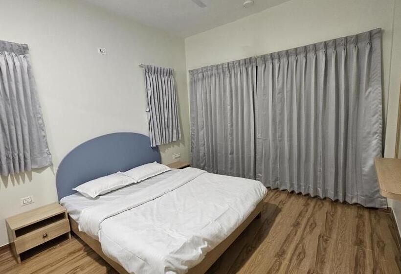 Resort Coastal Paradise