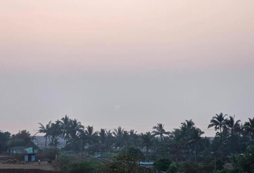 Resort Coastal Paradise