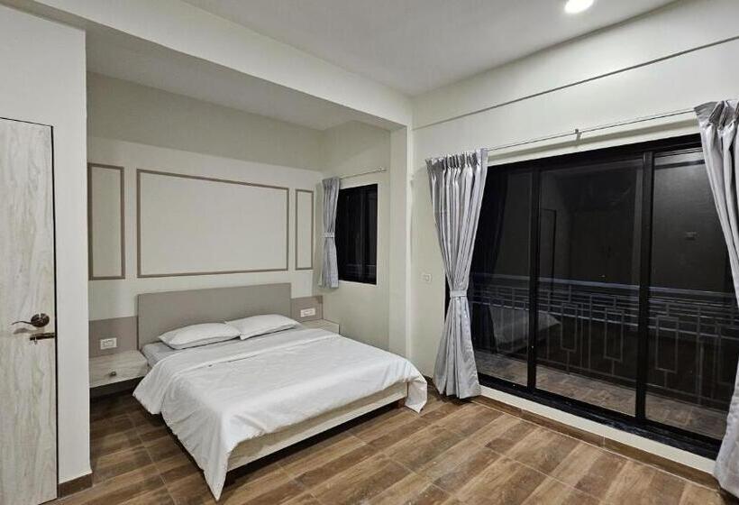 Resort Coastal Paradise