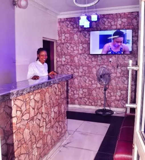Trending Place Hotel And Suites