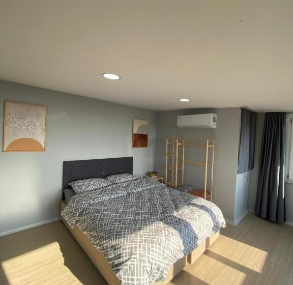 Yeldeği̇rmeni̇ Otel