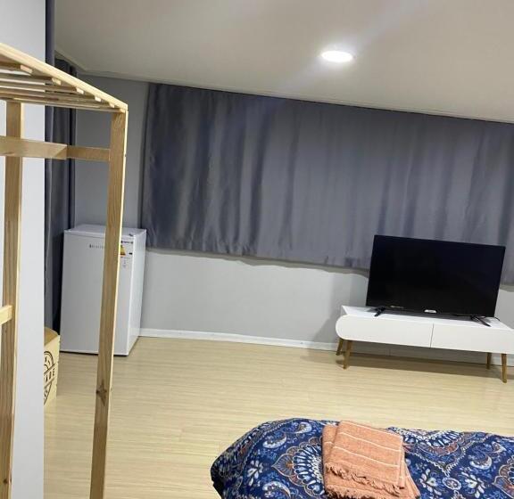 Yeldeği̇rmeni̇ Otel