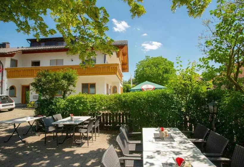 Retkeilymaja Landgasthof Adler