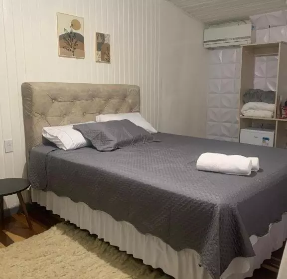 هاستل Pousada Quinta Dos Medeiros Canela E Ipê Amarelo Gramado