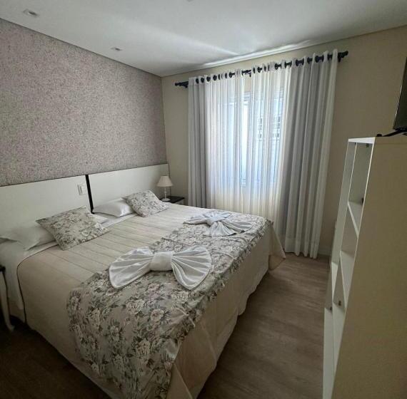 هاستل Pousada Quinta Dos Medeiros Canela E Ipê Amarelo Gramado