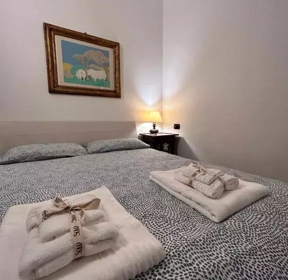 تختخواب و صبحانه Dall’antiquario