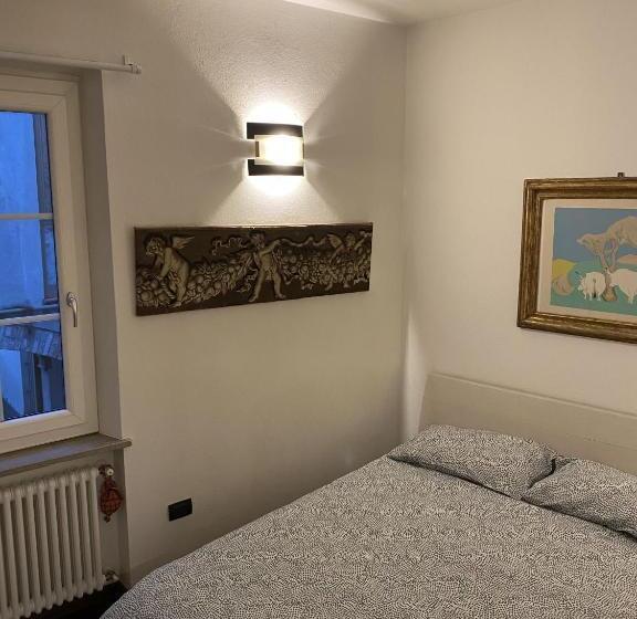 تختخواب و صبحانه Dall’antiquario