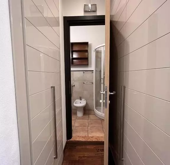 تختخواب و صبحانه Dall’antiquario