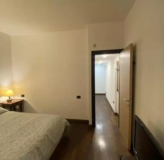 تختخواب و صبحانه Dall’antiquario