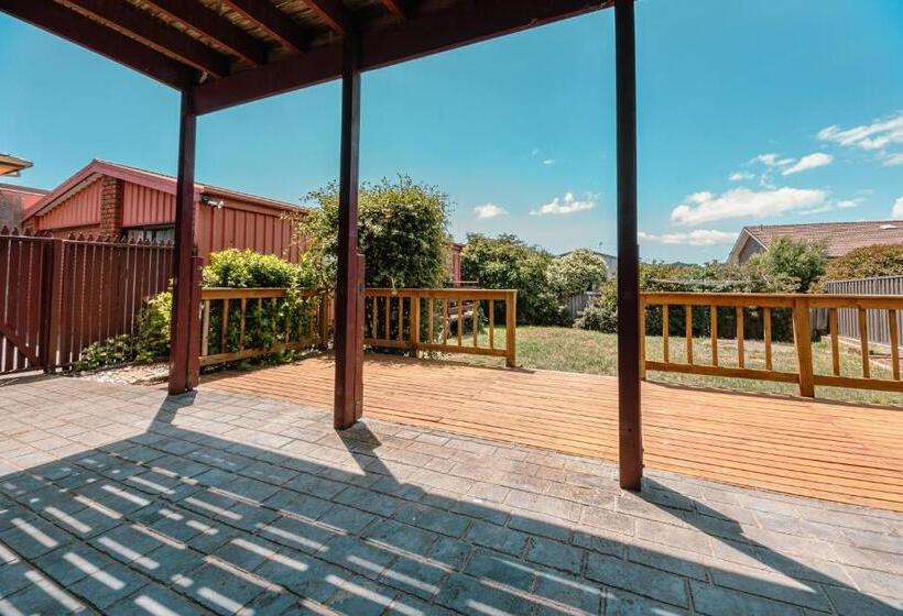 住宿加早餐 Spacious Coastal Gem