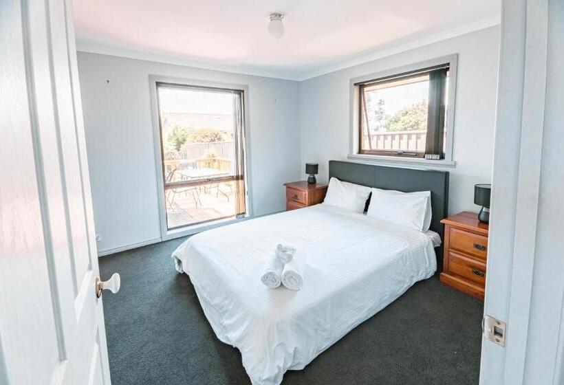 住宿加早餐 Spacious Coastal Gem