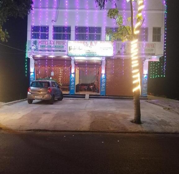 Hotel Av Priya