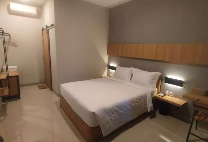 ホテル Maluk Stay