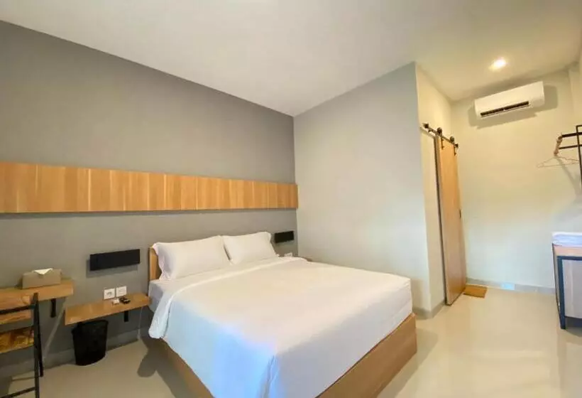 ホテル Maluk Stay