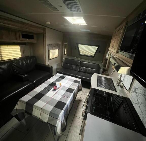 Отель Mineral River Eco Village