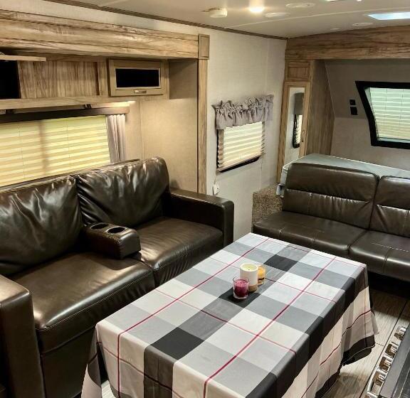 Отель Mineral River Eco Village