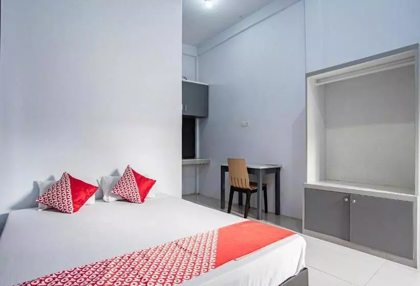 هتل Oyo 93476 Owo Guest House Syariah